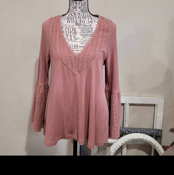 Free People Parisian Nights Women SZ S bell sleeve multi media top Mauve thermal - Picture 4 of 12